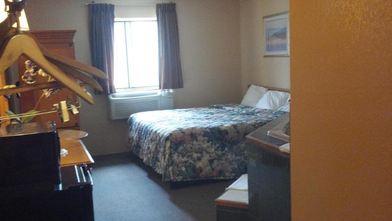 Econo Lodge Utica Eksteriør billede